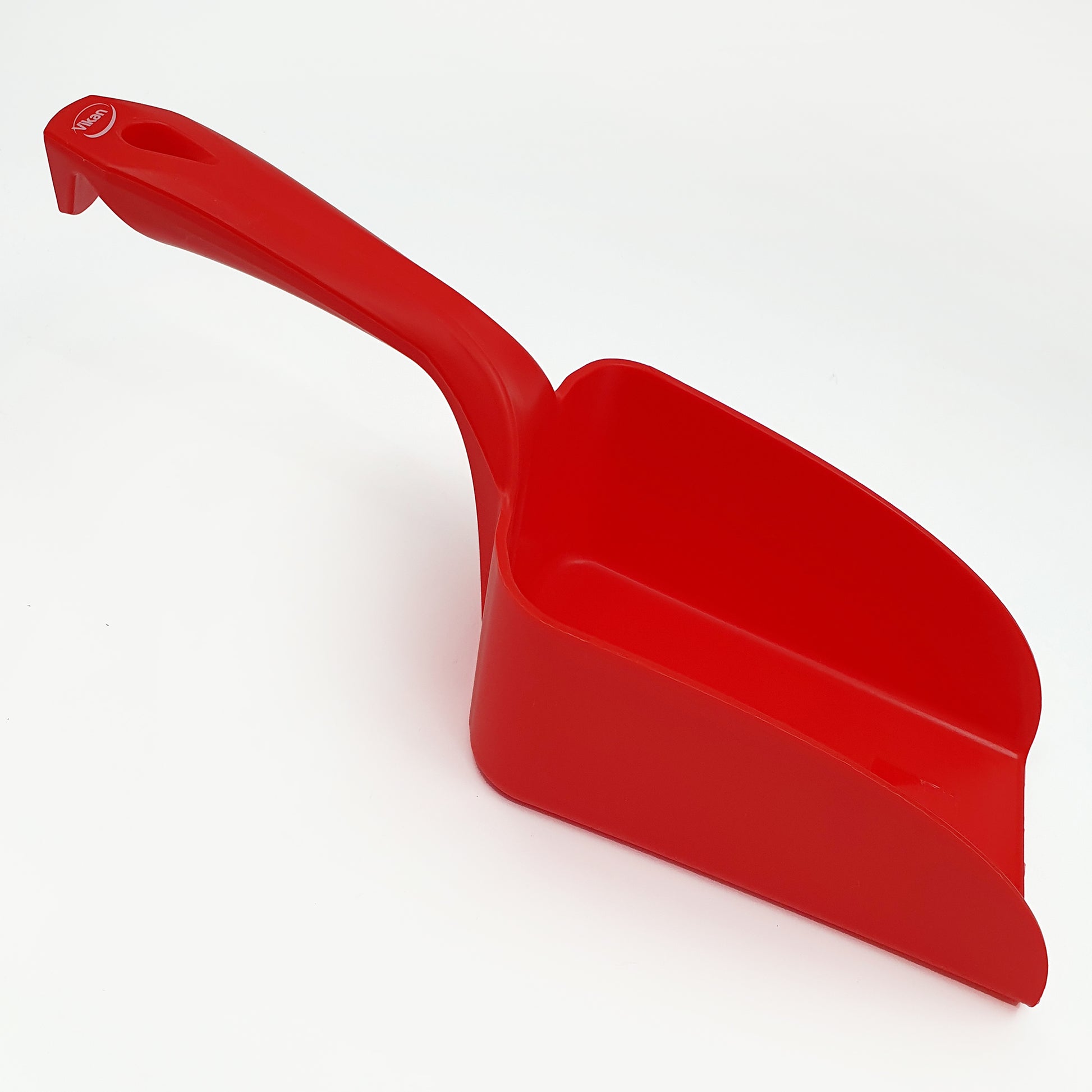 hand-scoop-red-side